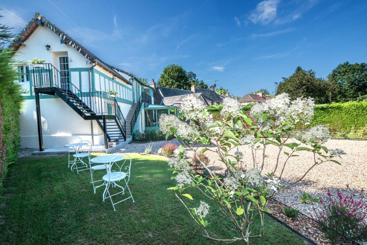 L'Echo Des Bois Bed & Breakfast Lyons-la-Foret Exterior photo
